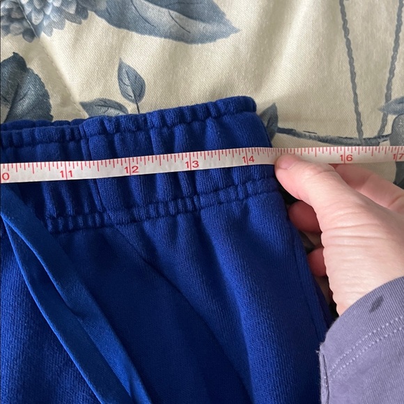 Lululemon oversized scuba joggers - Picture 5 of 5